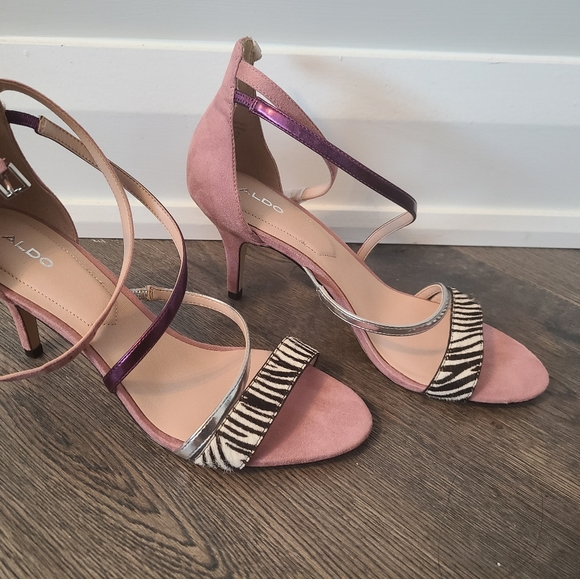 NWOT Brand New Aldo Heel Sandal - Picture 4 of 6